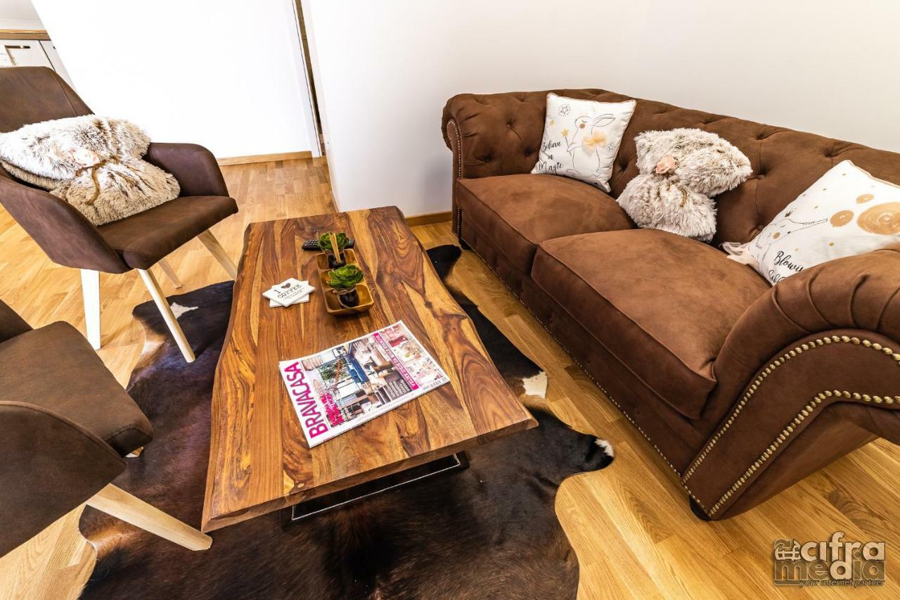 Apartmani Alexandar15 โนวีซาด ภายนอก รูปภาพ